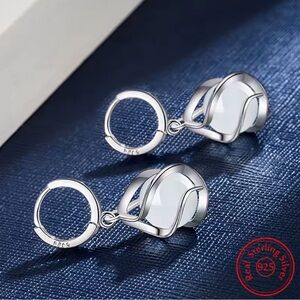 925 silver hug earrings with white stone